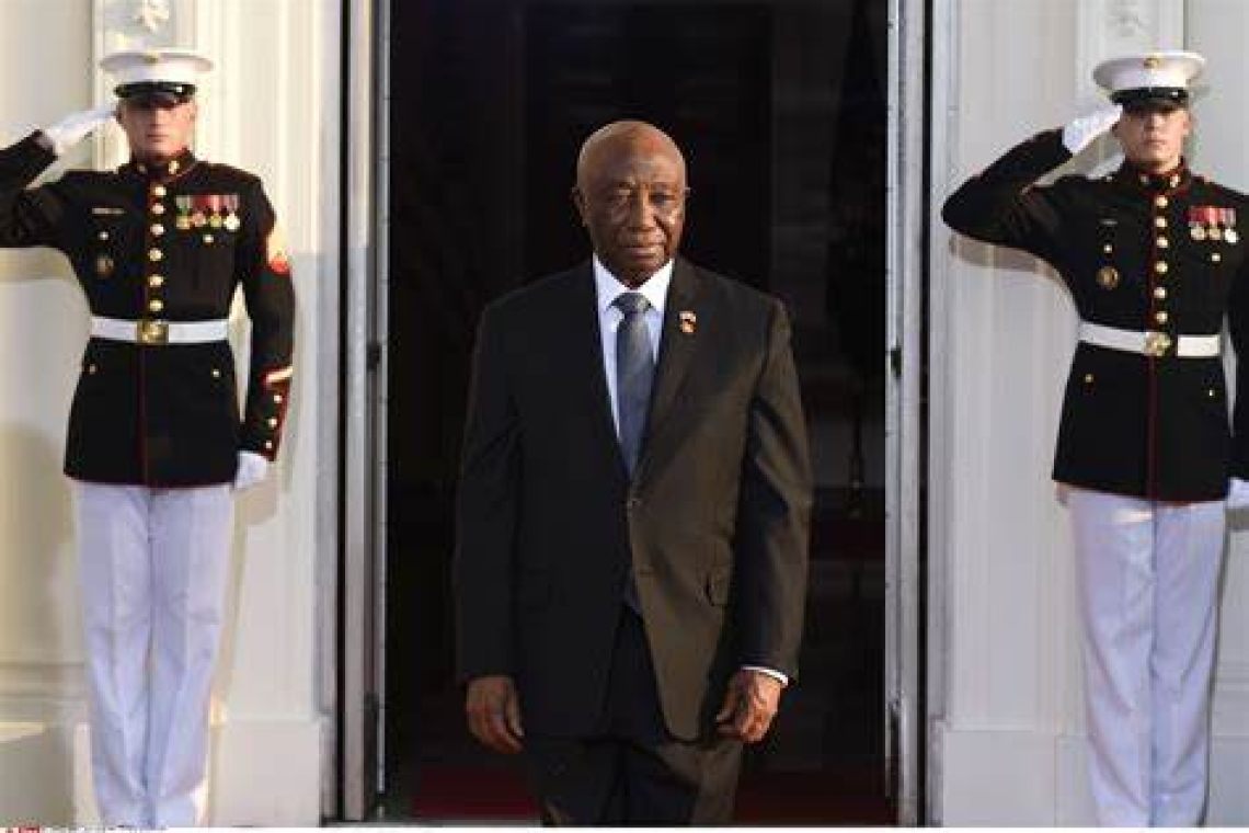 Libéria : Le nouveau président Joseph Boakai prête serment 